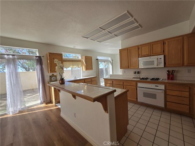 12334 Navajo, Victorville, CA 92392