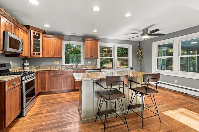 30 Garden Lane, Durham, NH 03824