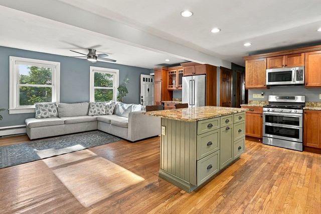 30 Garden Lane, Durham, NH 03824