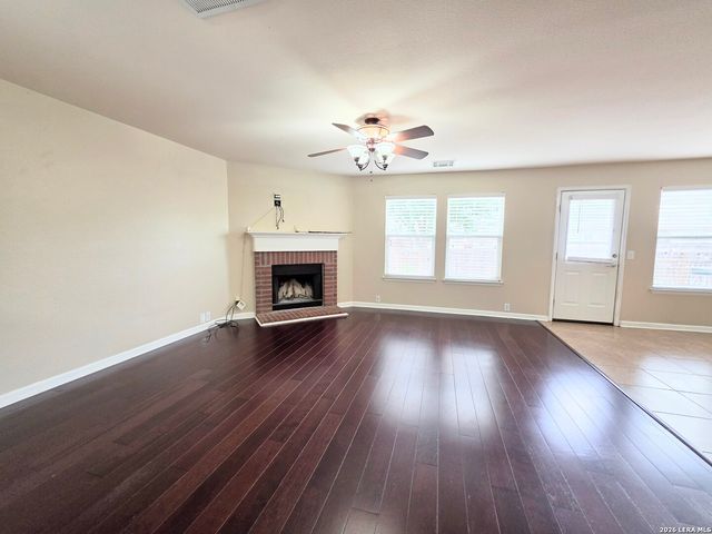 914 Tisbury Parkway, San Antonio, TX 78251