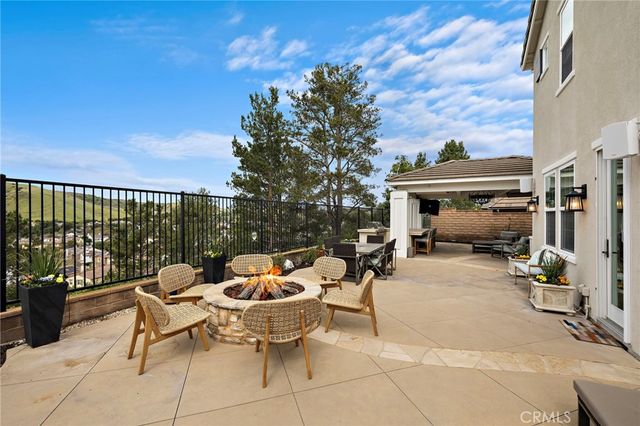 33 Christopher Street, Ladera Ranch, CA 92694
