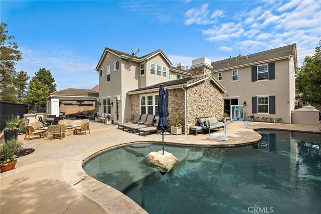 33 Christopher Street, Ladera Ranch, CA 92694