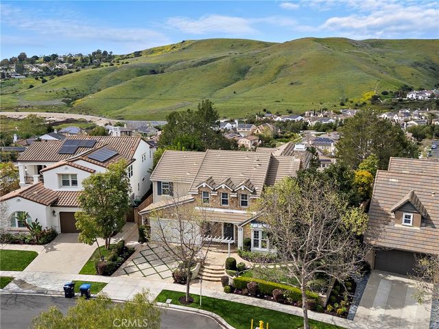 33 Christopher Street, Ladera Ranch, CA 92694