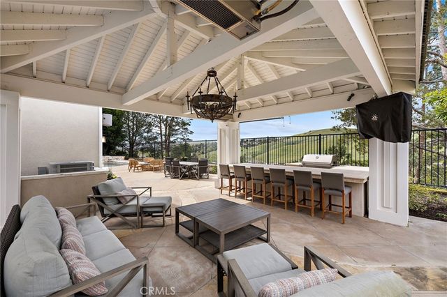 33 Christopher Street, Ladera Ranch, CA 92694