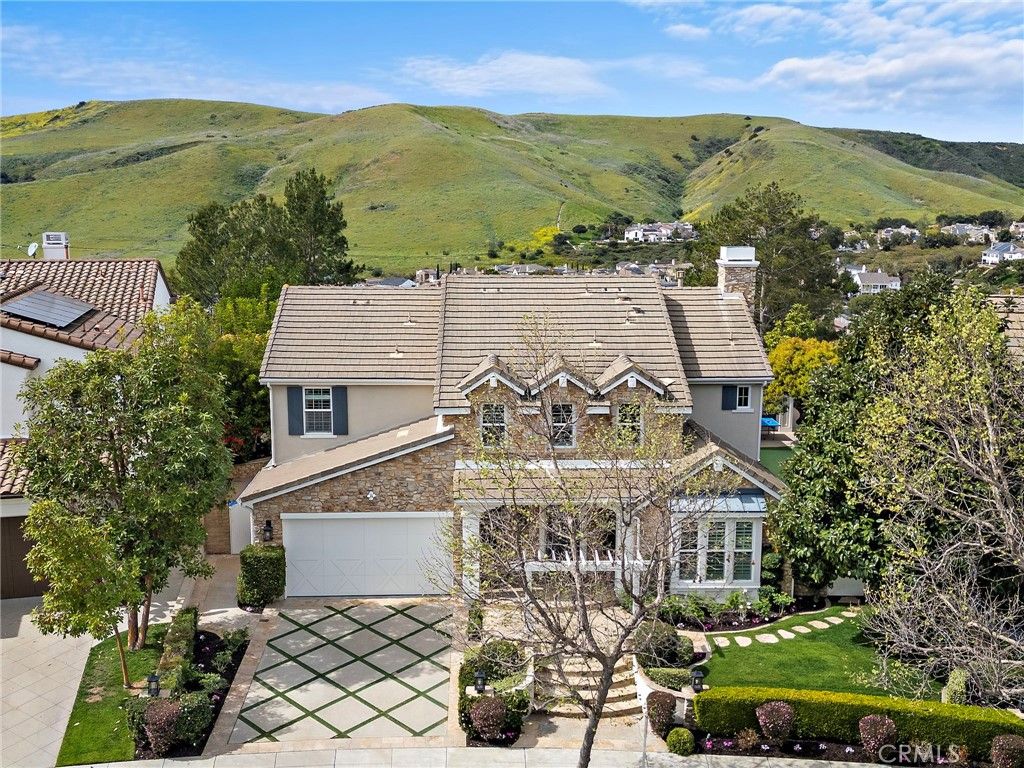 33 Christopher Street, Ladera Ranch, CA 92694