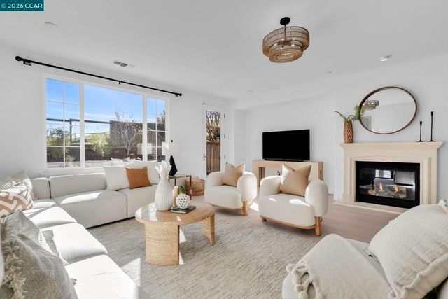 116 116 Spalding Ct, San Ramon, CA 94582