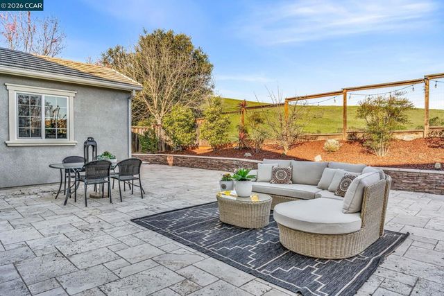 116 116 Spalding Ct, San Ramon, CA 94582