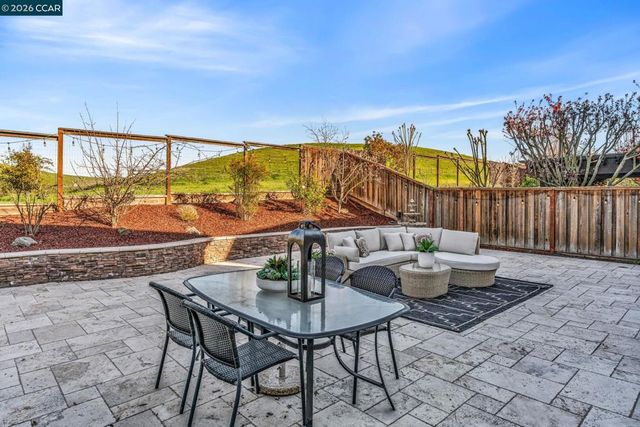 116 116 Spalding Ct, San Ramon, CA 94582