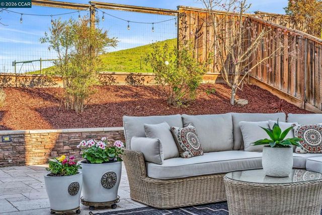 116 116 Spalding Ct, San Ramon, CA 94582