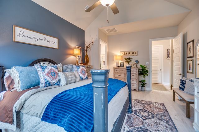 2063 Spotted Fawn Drive, Arlington, TX 76005