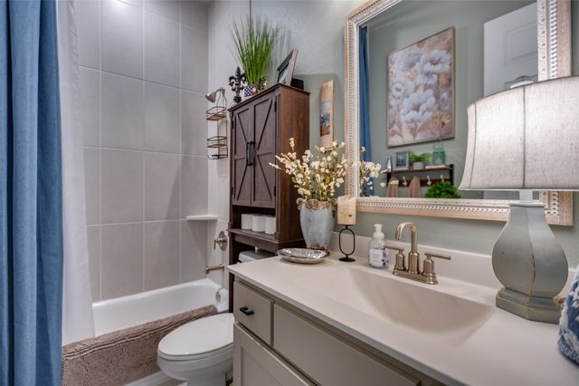 2063 Spotted Fawn Drive, Arlington, TX 76005