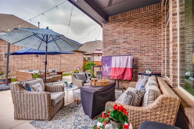 2063 Spotted Fawn Drive, Arlington, TX 76005