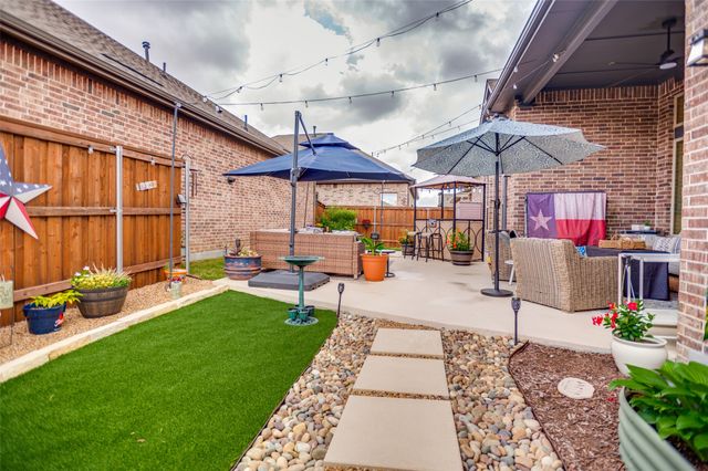 2063 Spotted Fawn Drive, Arlington, TX 76005