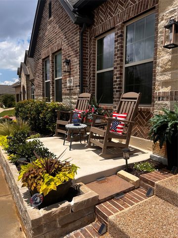 2063 Spotted Fawn Drive, Arlington, TX 76005