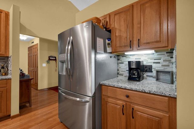 26 Bluegrass Drive SW, Pataskala, OH 43062