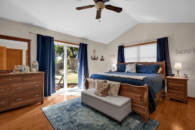 26 Bluegrass Drive SW, Pataskala, OH 43062