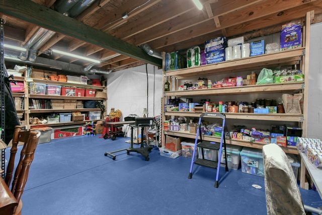 26 Bluegrass Drive SW, Pataskala, OH 43062