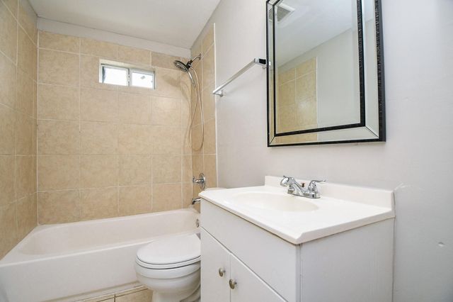 2928 Wayne Street, Houston, TX 77026