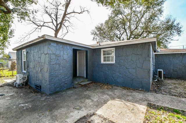 2928 Wayne Street, Houston, TX 77026