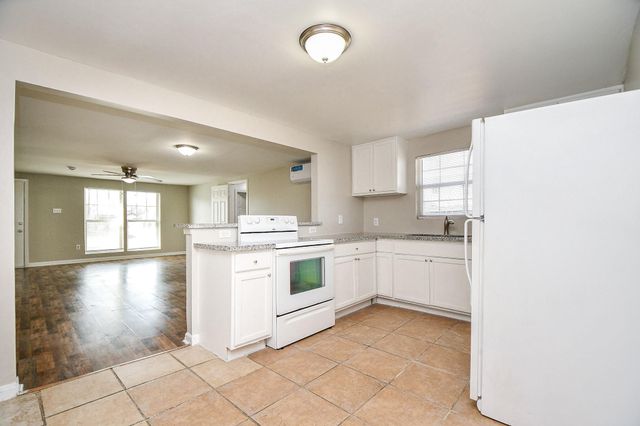 2928 Wayne Street, Houston, TX 77026