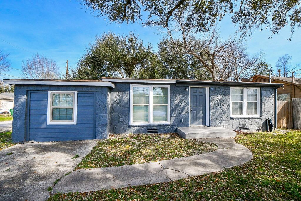 2928 Wayne Street, Houston, TX 77026
