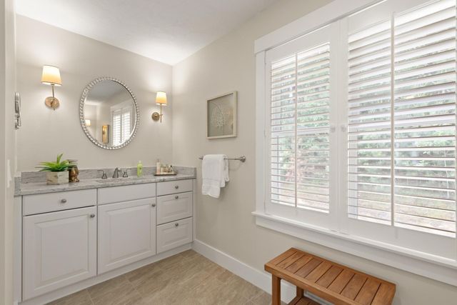40 Tall Pine Dr 2, Sudbury, MA 01776