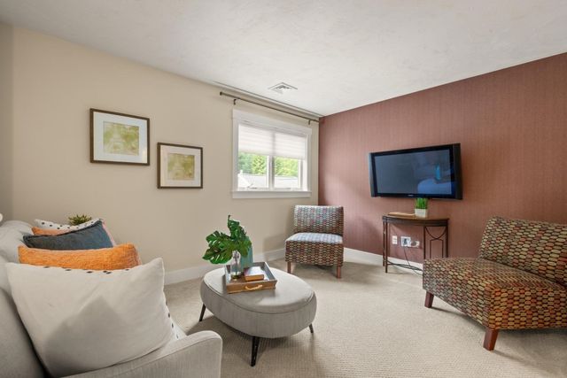 40 Tall Pine Dr 2, Sudbury, MA 01776