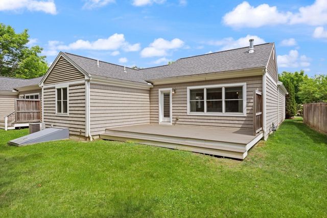 40 Tall Pine Dr 2, Sudbury, MA 01776