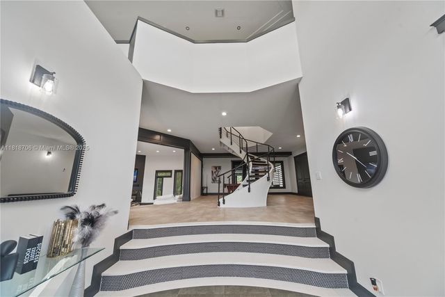16189 Alexander Run, Jupiter, FL 33478