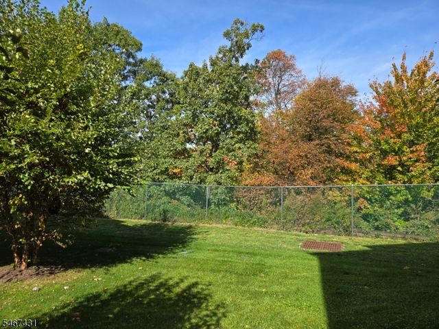 86 Sowers Dr, Mount Olive Twp., NJ 07840