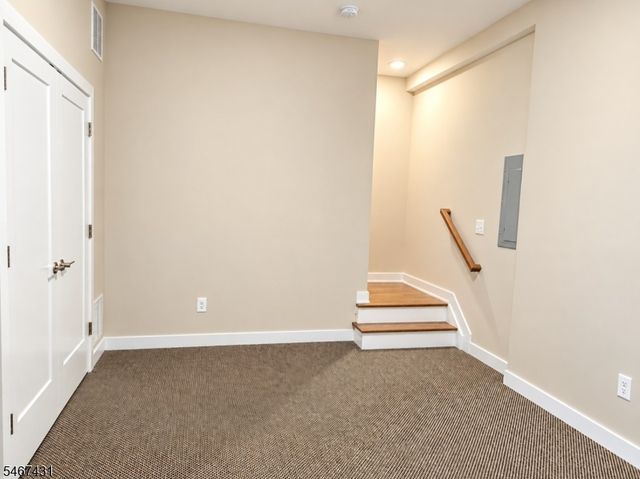 86 Sowers Dr, Mount Olive Twp., NJ 07840