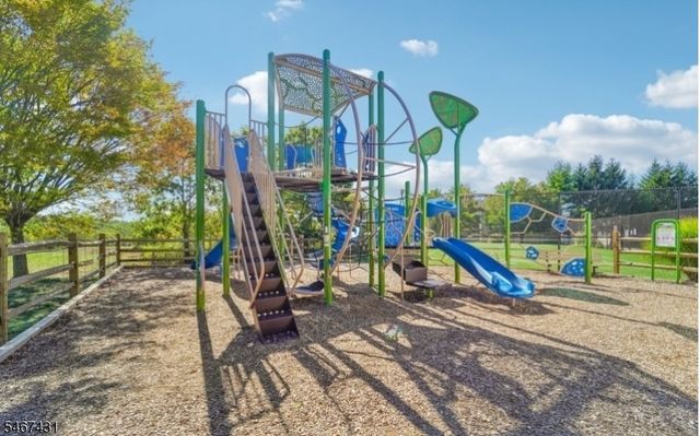 86 Sowers Dr, Mount Olive Twp., NJ 07840