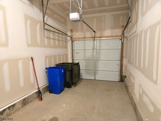 86 Sowers Dr, Mount Olive Twp., NJ 07840