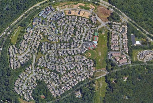 86 Sowers Dr, Mount Olive Twp., NJ 07840
