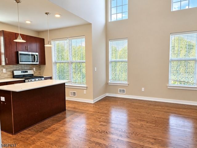 86 Sowers Dr, Mount Olive Twp., NJ 07840