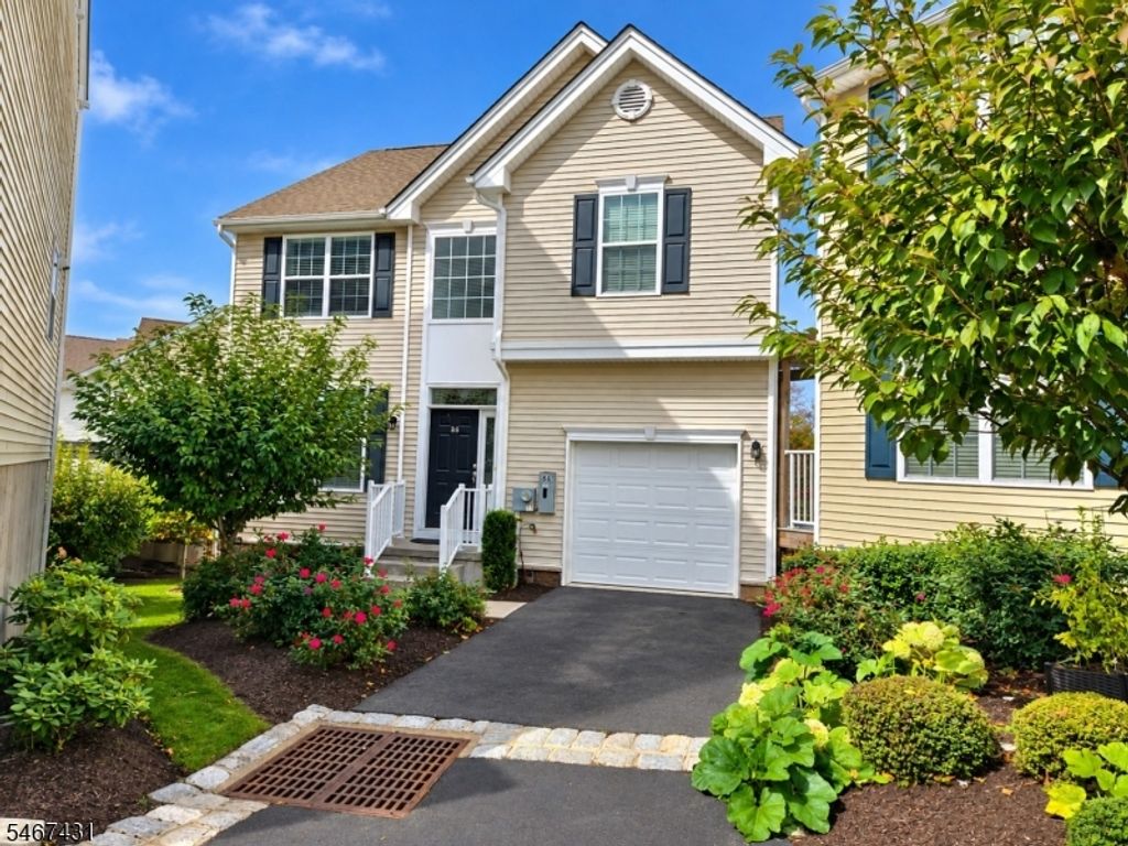 86 Sowers Dr, Mount Olive Twp., NJ 07840 — exterior