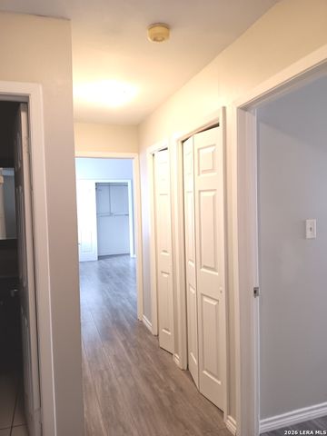 8408 Echo Creek, San Antonio, TX 78240