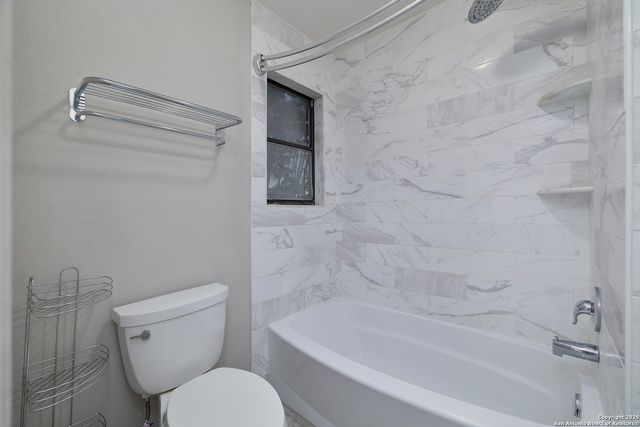 8408 Echo Creek, San Antonio, TX 78240