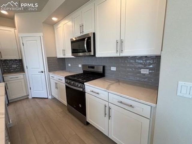 7053 Knapp Drive, Colorado Springs, CO 80924