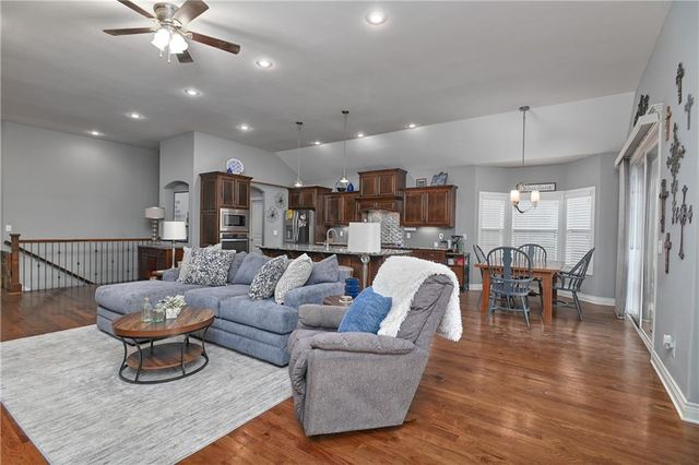 15941 W 163rd Terrace, Olathe, KS 66062