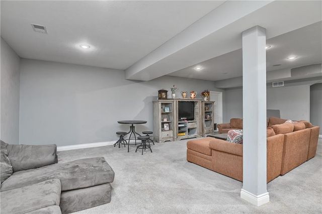 15941 W 163rd Terrace, Olathe, KS 66062