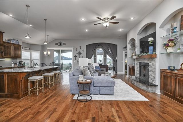 15941 W 163rd Terrace, Olathe, KS 66062