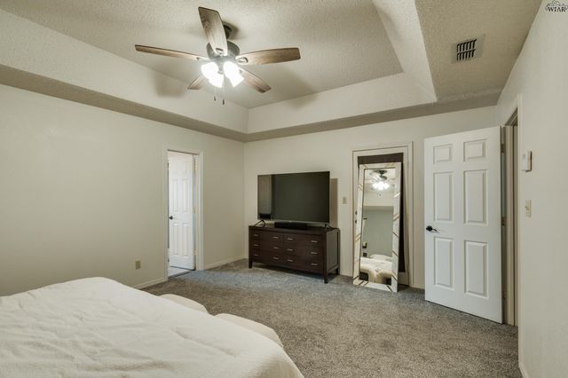 4832 ROYAL OAK STREET, Wichita Falls, TX 76308