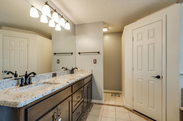 4832 ROYAL OAK STREET, Wichita Falls, TX 76308