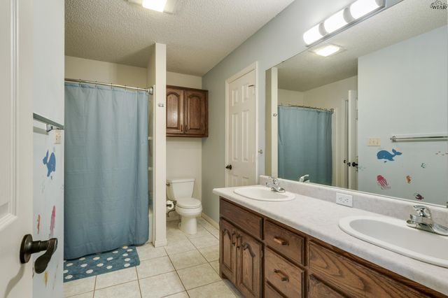 4832 ROYAL OAK STREET, Wichita Falls, TX 76308