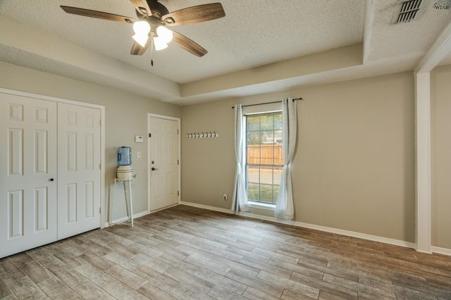 4832 ROYAL OAK STREET, Wichita Falls, TX 76308