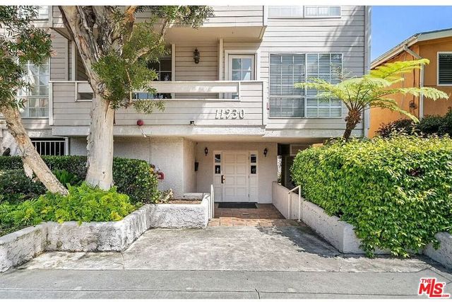 11930 Avon Way 207, Los Angeles, CA 90066