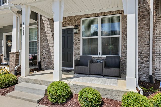 1233 Hope Village Way, Hermitage, TN 37076