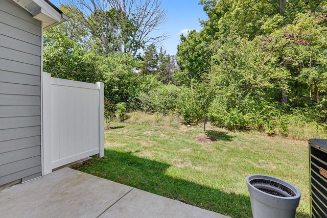 1233 Hope Village Way, Hermitage, TN 37076