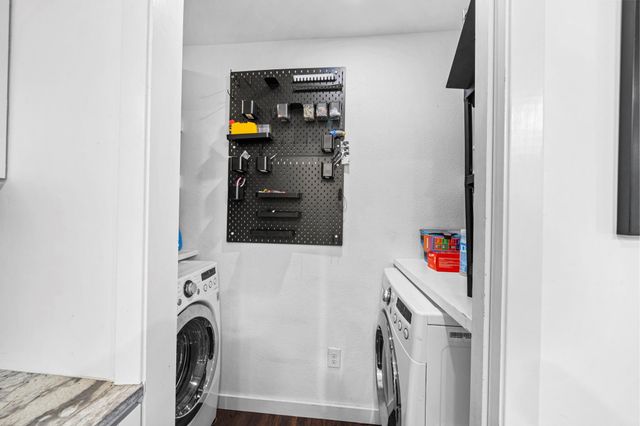 351 N Post Oak Lane 601, Houston, TX 77024